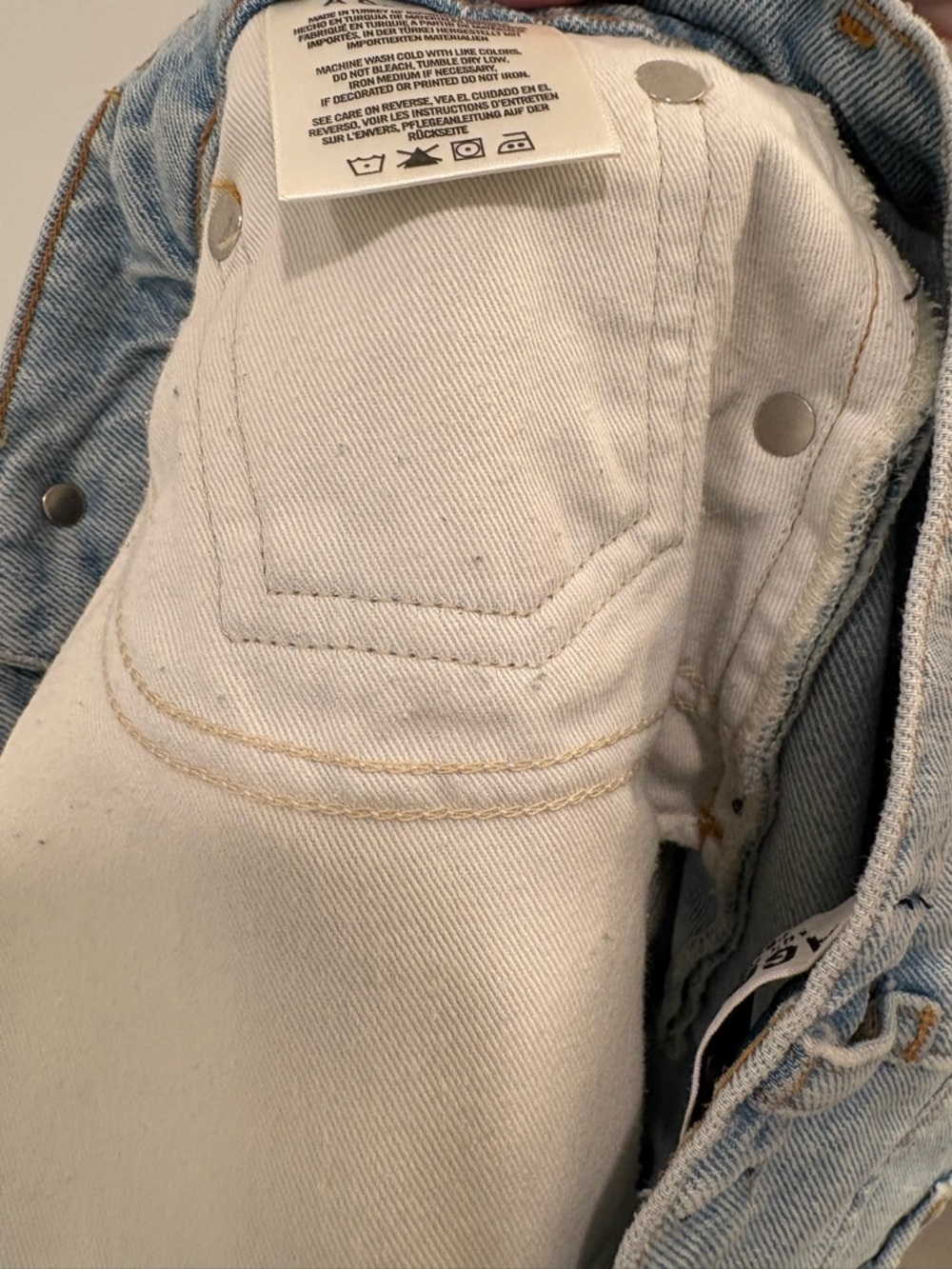 AGOLDE Quinn High Rise Denim Distressed Mini Skirt in Vega Size 26 - Picture 14 of 15